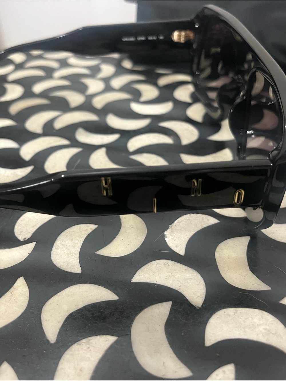 Moschino Black Sunglasses with Gold Lettering - Picture 4 of 4